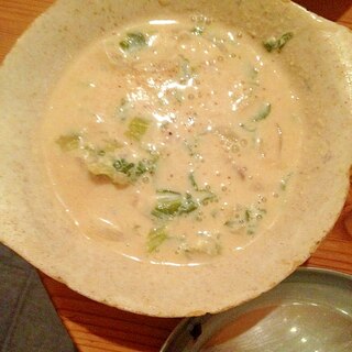 野沢菜のお漬け物で豆乳味噌スープ